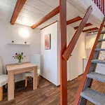 Elbrs Guest house 3*